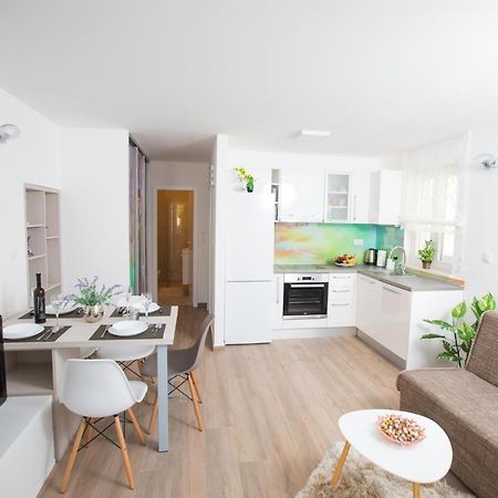Apartman Roza Podstrana Exterior photo