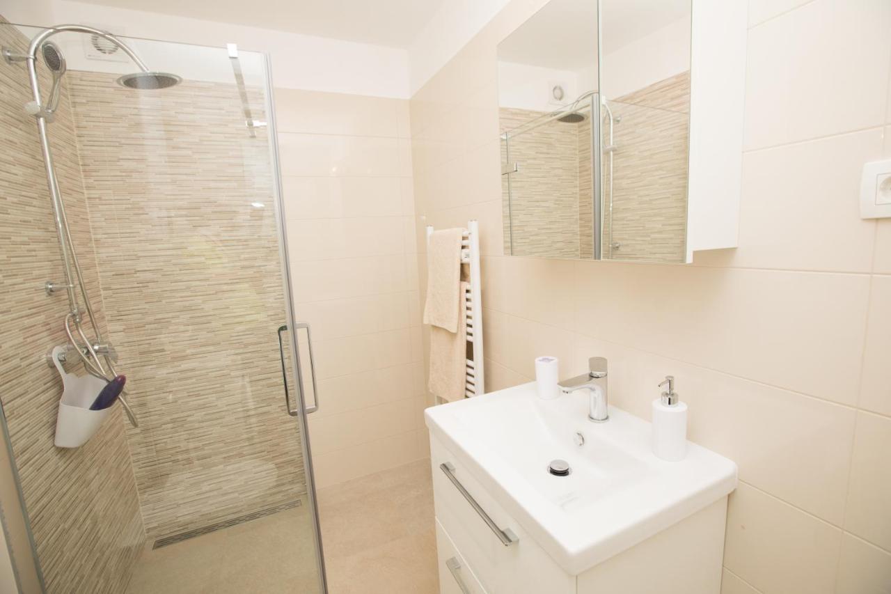 Apartman Roza Podstrana Exterior photo