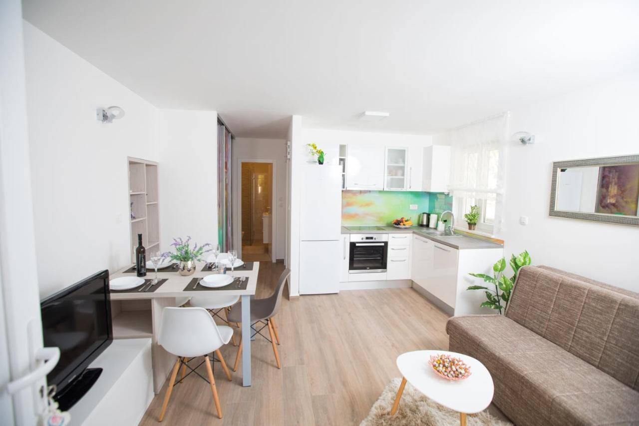 Apartman Roza Podstrana Exterior photo